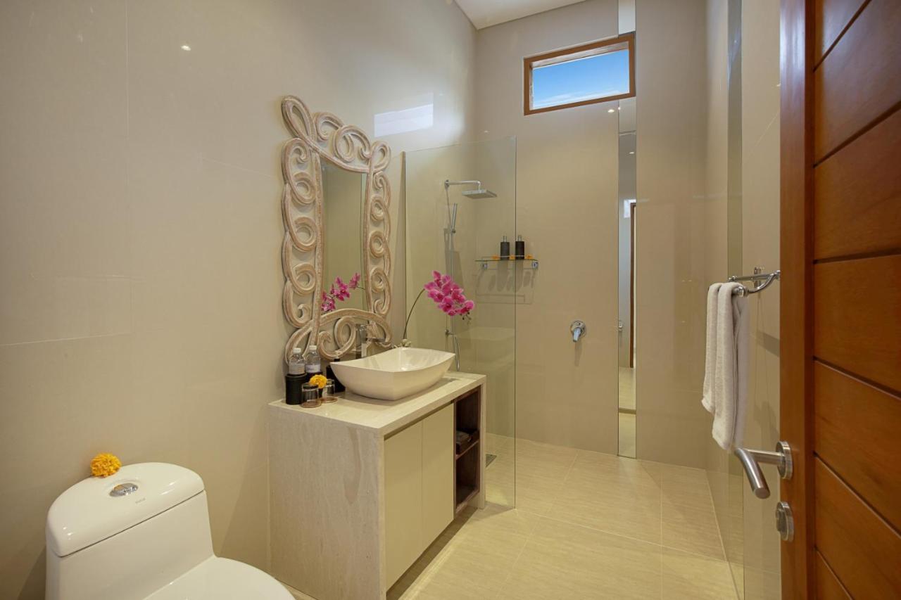 Holl Villa By Wildflower Group Legian Kültér fotó